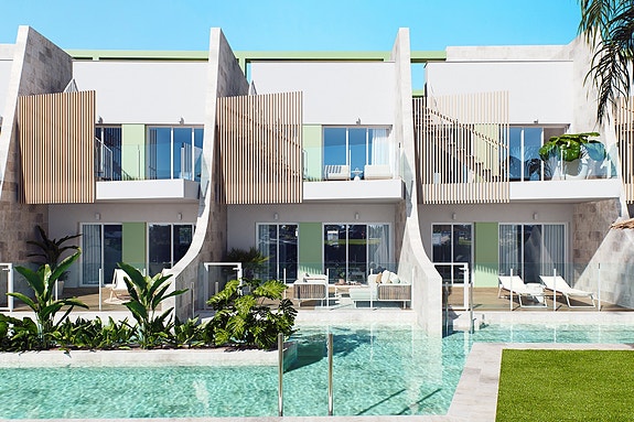 En megler med gode referanser - SPANIA1.no