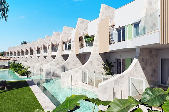 En megler med gode referanser - SPANIA1.no