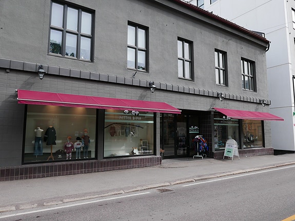 Særdeles god plassering i Langgaten med mange forbipasserende