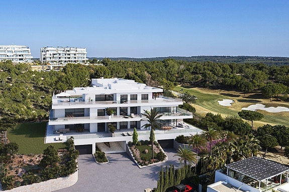 En megler med gode referanser - SPANIA1.no