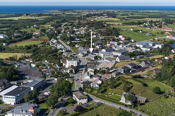 Sentralt beliggende næringsseksjon!