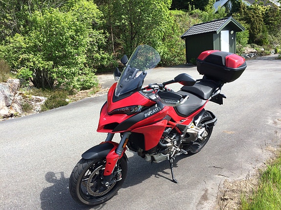 Ducati Multistrada 1200S 2 of 4