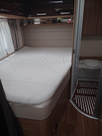 Knaus R22 6 of 30
