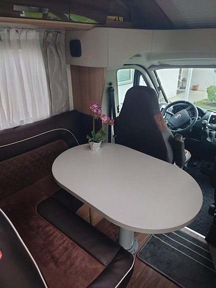 Knaus R22 18 of 30