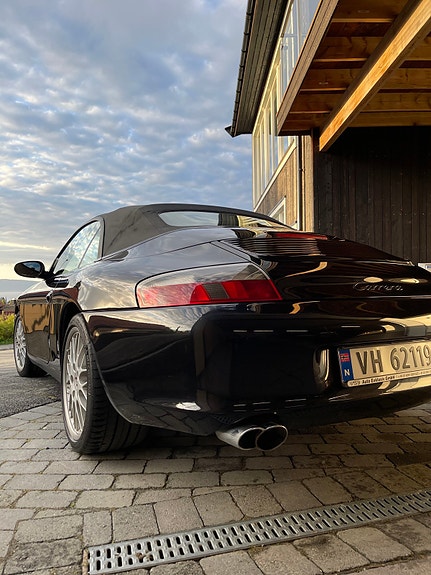 Porsche 911 9 of 14