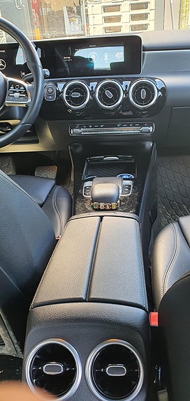 Mercedes-Benz A-Klasse 5 of 8