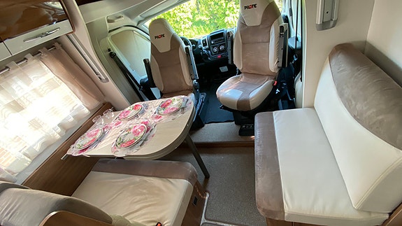 Pilote P 746 C 14 of 23