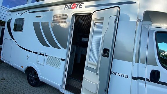 Pilote P 746 C 22 of 23