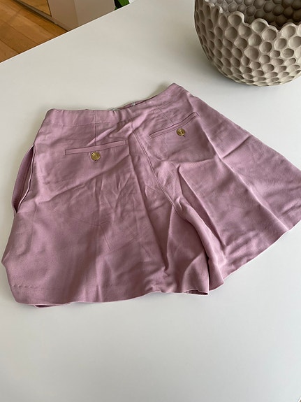 Product image 1 of 8
