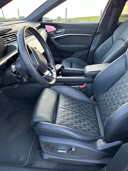 Audi e-tron Sportback 4 of 11
