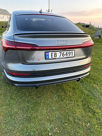 Audi e-tron Sportback 8 of 11