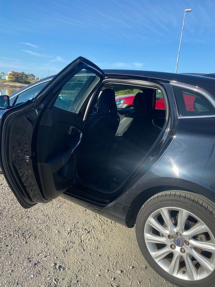 Volvo V40 12 of 20