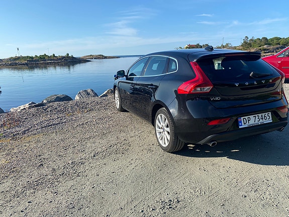 Volvo V40 8 of 20