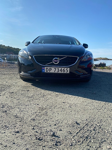 Volvo V40 3 of 20