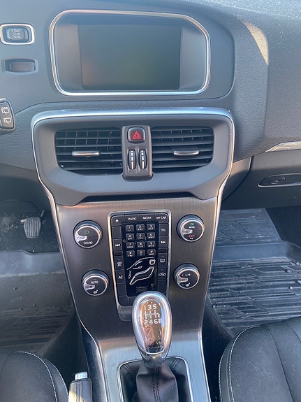 Volvo V40 16 of 20