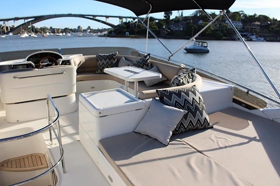 Flott og moderne utstyrt Princess P50 til leie 11 of 11