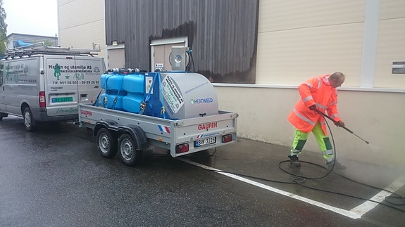 100 % Miljøvennlig ugress-bekjempelse m/Heatweed