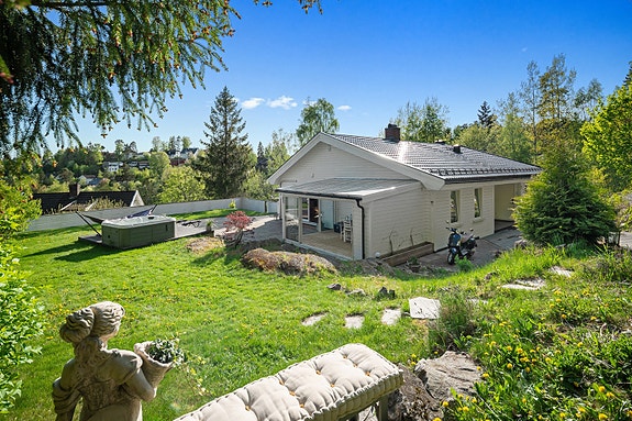 Velkommen til visning Nordstrandveien 82B - Pen og innholdsrik enebolig med stor flott tomt på 1190 m²