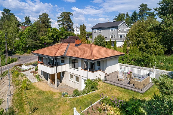 Velkommen til Høybråtenveien 73F! Presenteres av lokalmegler Arsalan Syed v/ Eiendomsmegler 1.