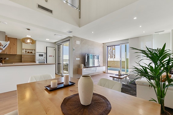 En megler med gode referanser -  SPANIA1.no