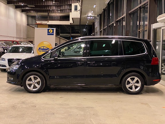 Volkswagen Sharan 3 of 30