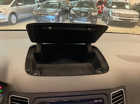 Volkswagen Sharan 30 of 30