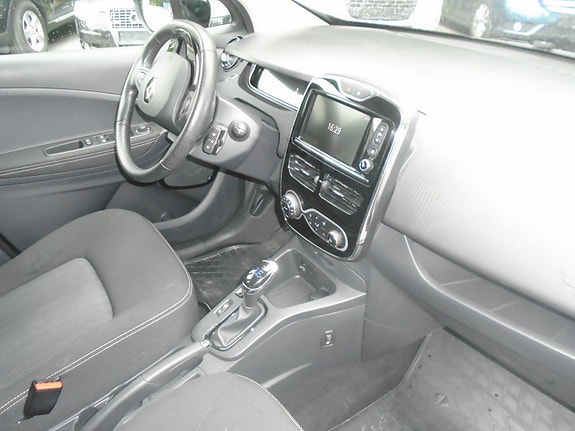 Renault Zoe 12 of 18