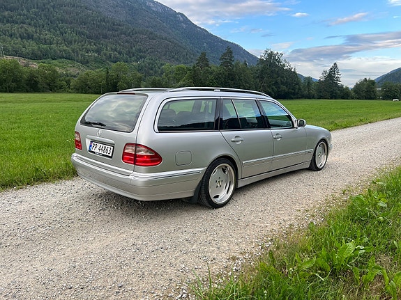 Mercedes-Benz E-Klasse 5 of 5