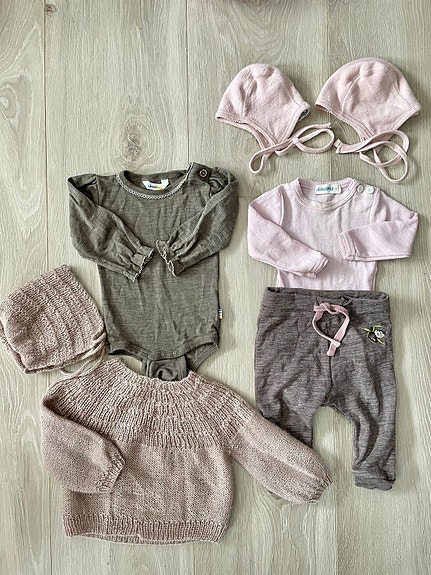 Product image 1 of 2