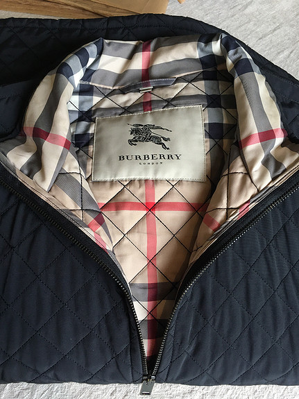 Burberry kort jakke st brukt 2 ggr | FINN torget