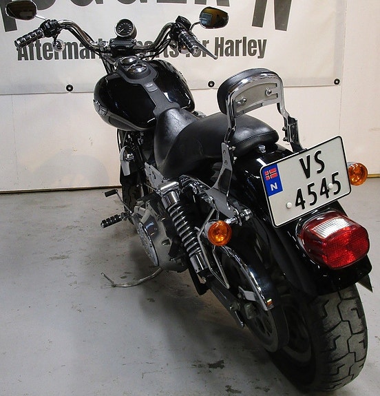 Harley-Davidson Dyna Super Glide (FXD) 2 of 5
