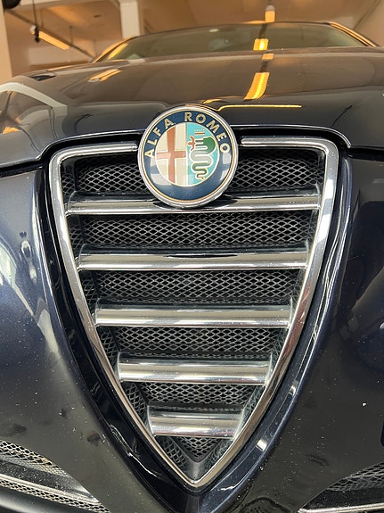Alfa Romeo 166 4 of 21