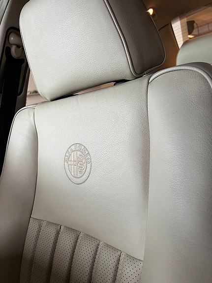 Alfa Romeo 166 8 of 21