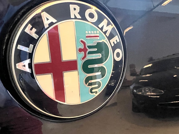 Alfa Romeo 166 14 of 21