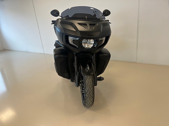 INDIAN Challenger Dark Horse 12 of 30