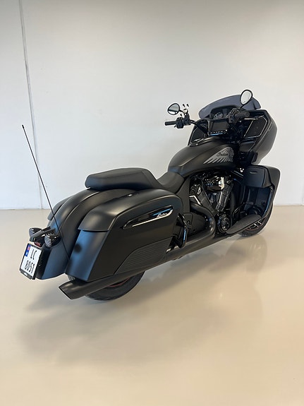 INDIAN Challenger Dark Horse 10 of 30