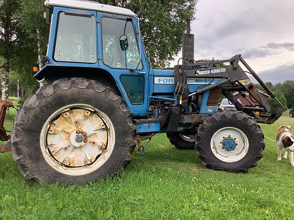 Ford 8700 2 of 8