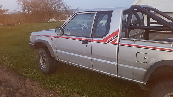 Mitsubishi L200 3 of 30