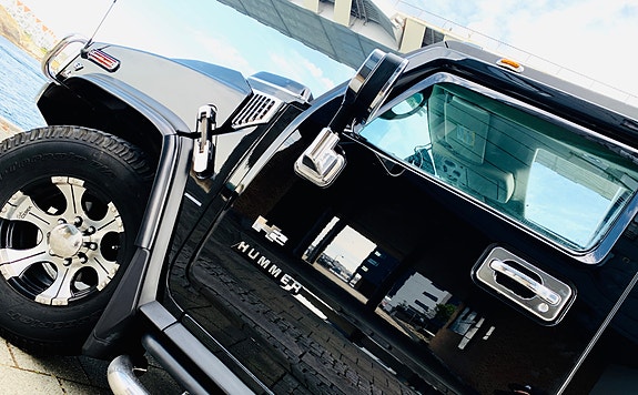 Hummer H2 3 of 13