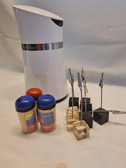 Product image 1 of 4