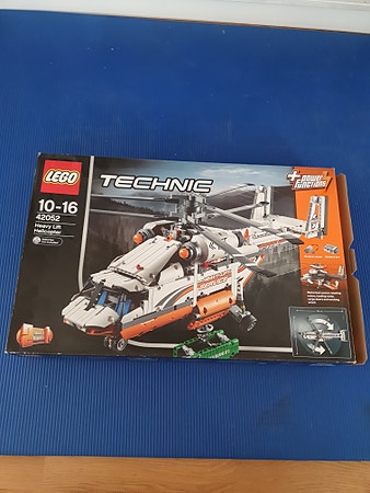 Lego Technic Heavy Lift Helicopter 42052