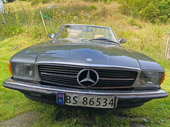 Mercedes-Benz SL280 5 of 25