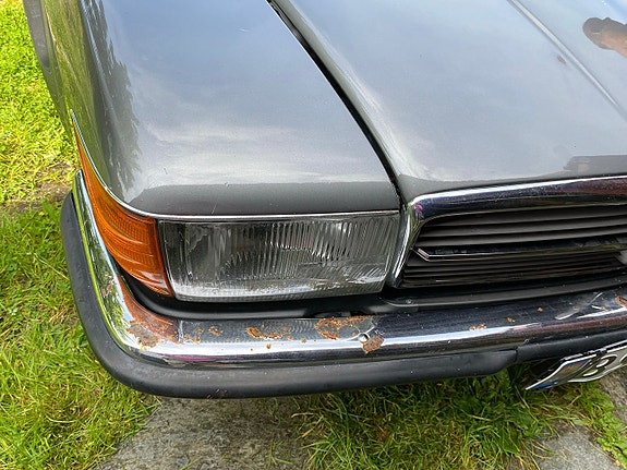 Mercedes-Benz SL280 17 of 25