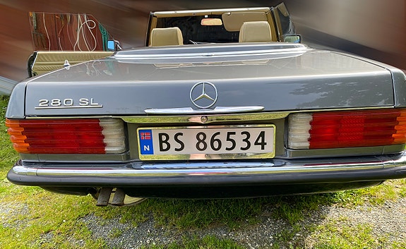 Mercedes-Benz SL280 15 of 25