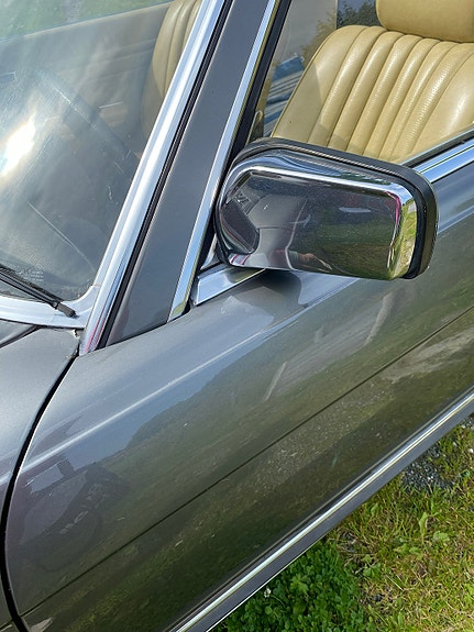 Mercedes-Benz SL280 11 of 25