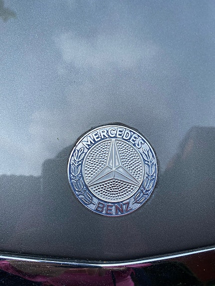Mercedes-Benz SL280 24 of 25