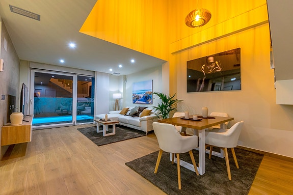 En megler med gode referanser -  SPANIA1.no