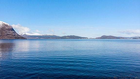 Ønsker du å bo ved inngangen til Hjørundfjorden? Her har du muligheten!