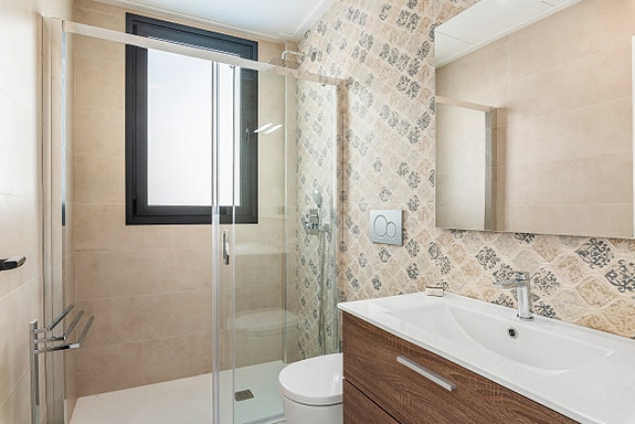 En megler med gode referanser -  SPANIA1.no