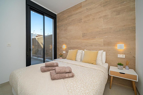 En megler med gode referanser - SPANIA1.no